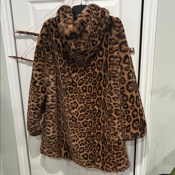 Leopard Print Teddy Jacket - Picture 4 of 4
